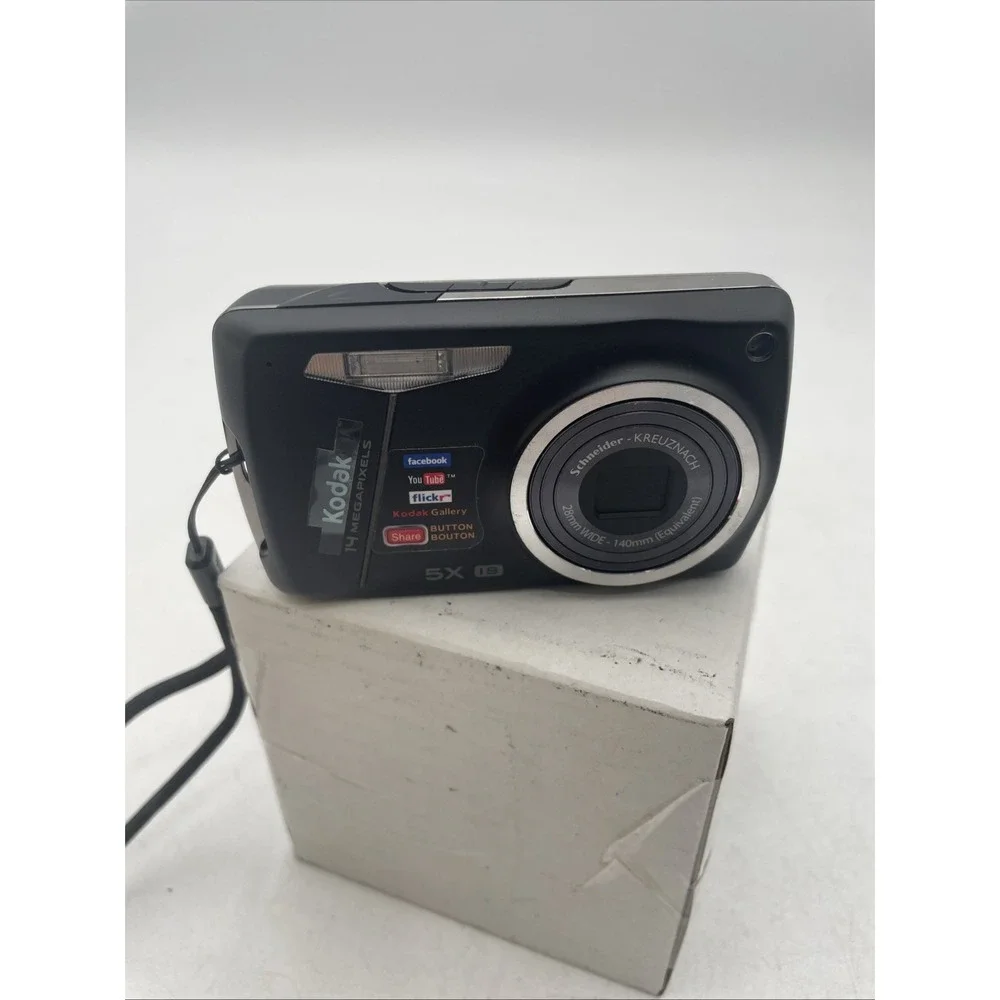 Kodak EasyShare M575 Digital Camera14.0MP 5X Zoom+Battery+SD Card+Case-Tested